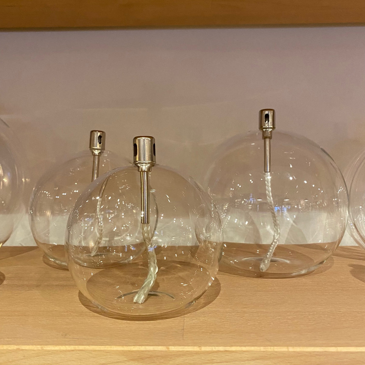 Lampe à huile lisse Sphère (5 tailles) - L'essentiel